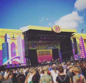 Lollapalooza maakt geslaagd debuut in Berlijn met Everything Everything